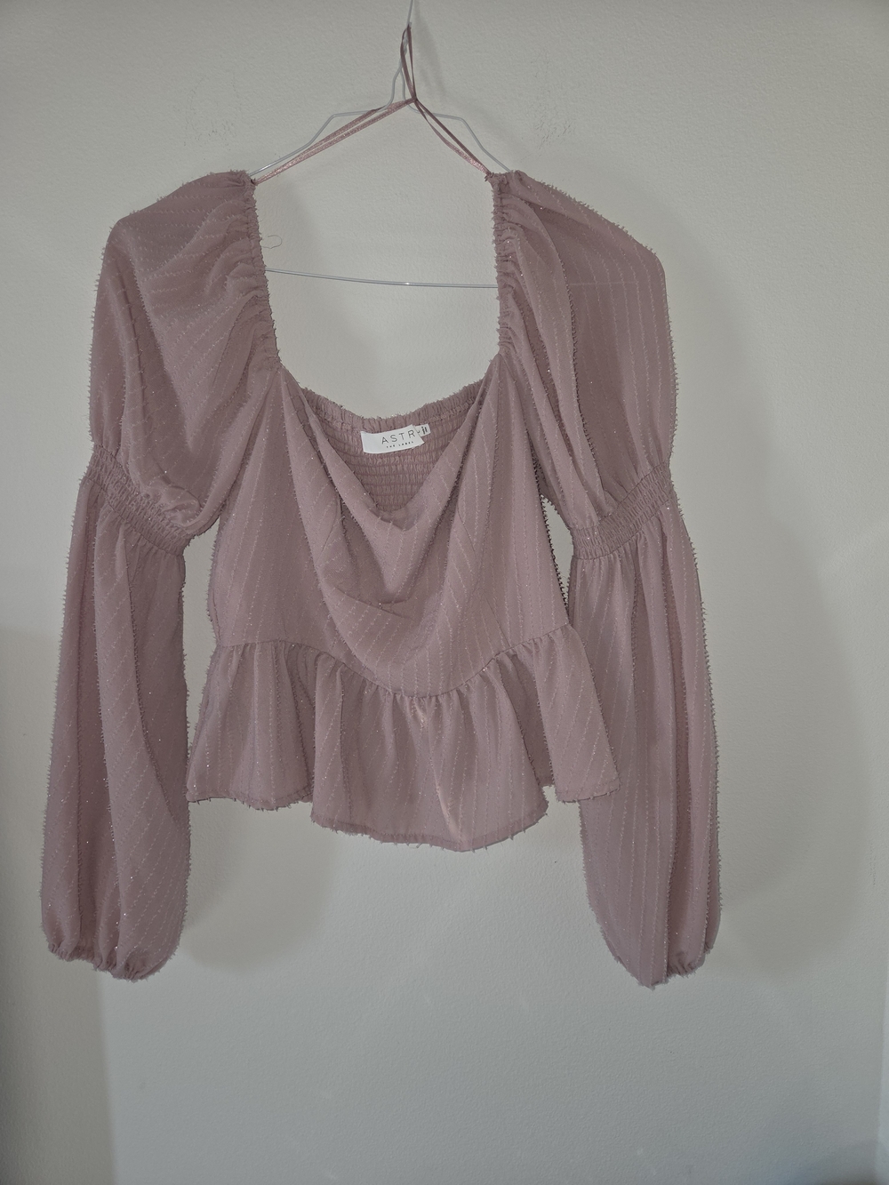 Astr Dusty Rose Puff Sleeve Peplum Blouse